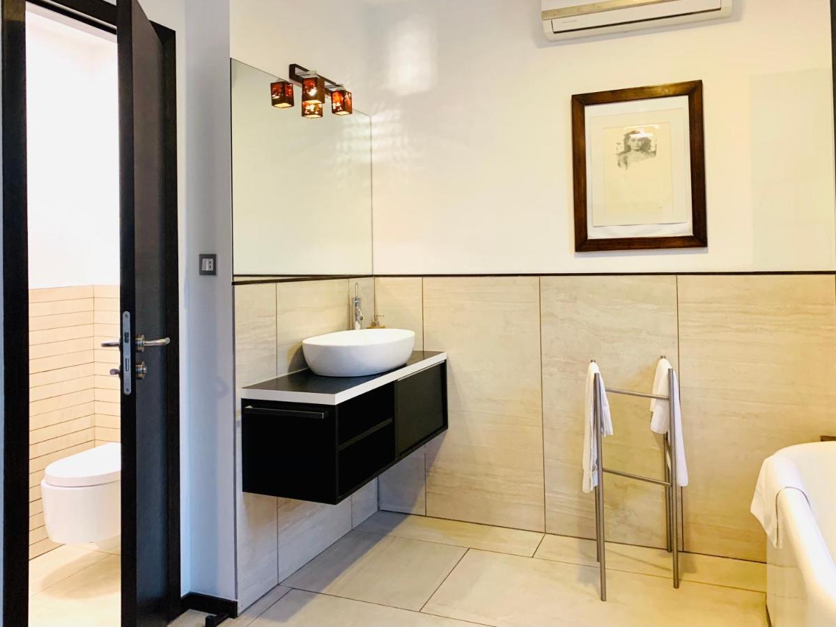 Parliament Penthouse Apartment *