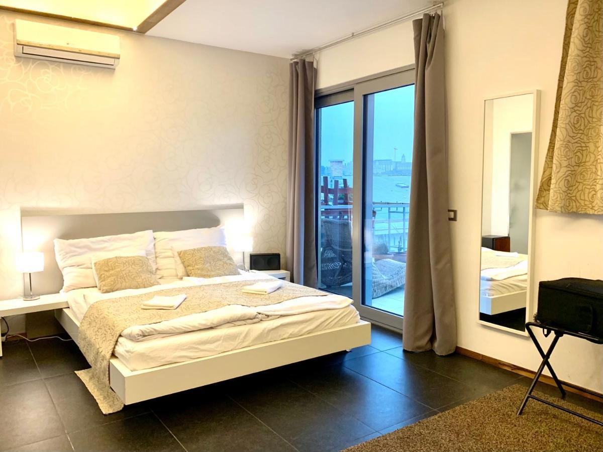 Parliament Penthouse Apartment *