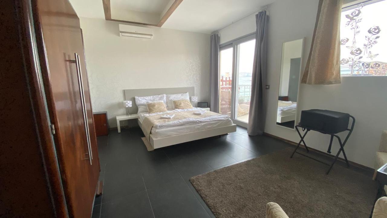 Apartment Parliament Penthouse Budapest